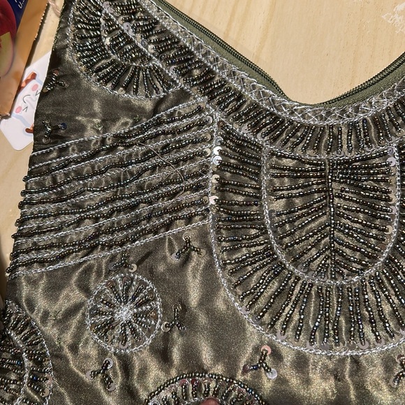 NWOT: moss green beaded and sequin shoulder bag - Picture 13 of 13